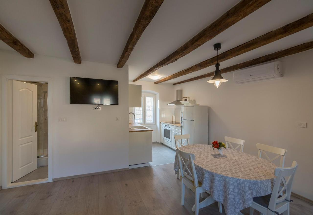 Apartments Bepi Komiža Extérieur photo